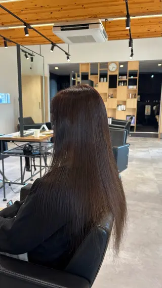 セミロング 滑川 吏音のヘアスタイル