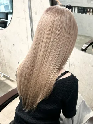 ロング 🩵ムラ修正ブリーチ 🩵 YUUのヘアスタイル