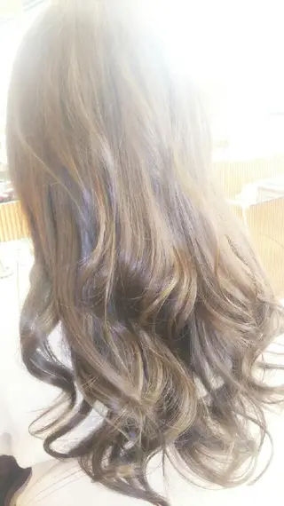 ロング カラー 脇田 雄大のヘアスタイル