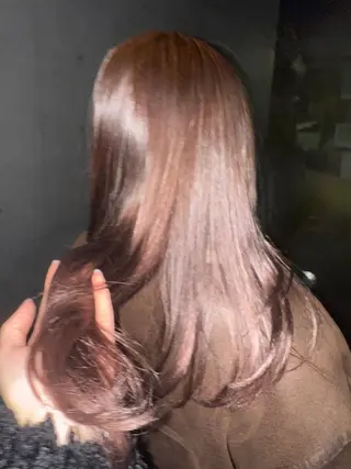 カラー MELLOW所属・mellow NANAのヘアスタイル