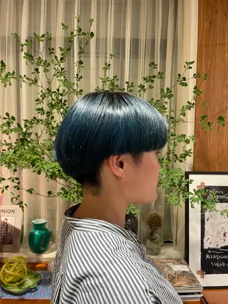 ショート ROZA germe所属・SHIO / ハイトーンカラーのヘアスタイル