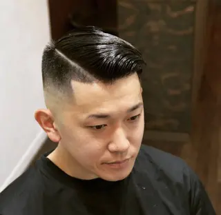 ショート 床屋のタナカ所属・上村 剛志のヘアスタイル