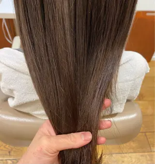 セミロング カラー ヘアアレンジ 穂乃香 ショートパーマ☘️のヘアスタイル