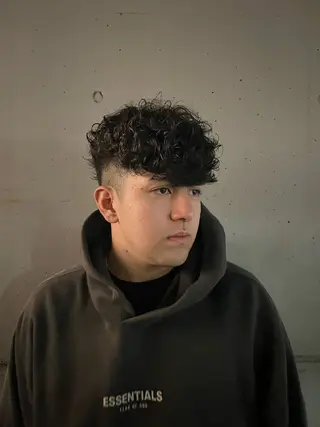 パーマ メンズ fifth神宮前 HIN★T★のヘアスタイル