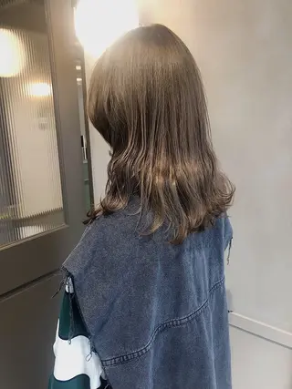 セミロング 所渉/韓国レイヤー /ウルフカットのヘアスタイル