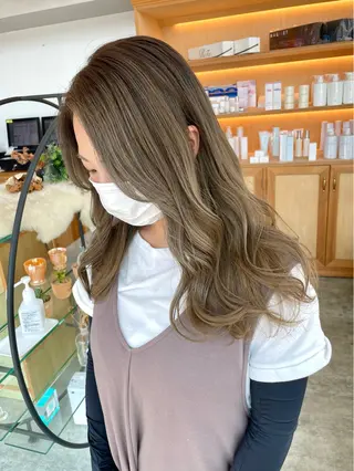 ロング YUIMARL SUZUKAのヘアスタイル