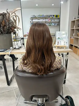 セミロング 光を纏うツヤ感ロング Natsuki🪽のヘアスタイル