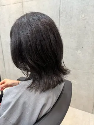 ミディアム ハコ（HACO)所属・豊嶋 暉直のヘアスタイル