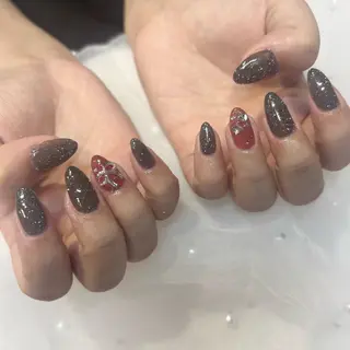 ネイル AKANE 🧴のネイルデザイン