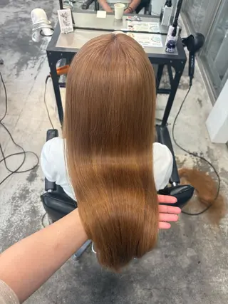 セミロング カラー ハイトーン×デザイン 🪽🫧HIKARIのヘアスタイル