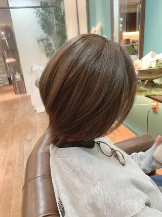 ミディアム カラー Lotus hair design所属・カット特化美容師 齋藤桐のヘアスタイル
