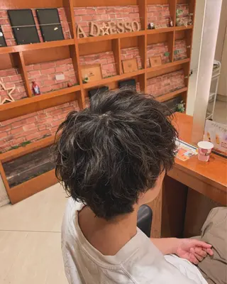 ショート パーマ 山中 翔平のヘアスタイル