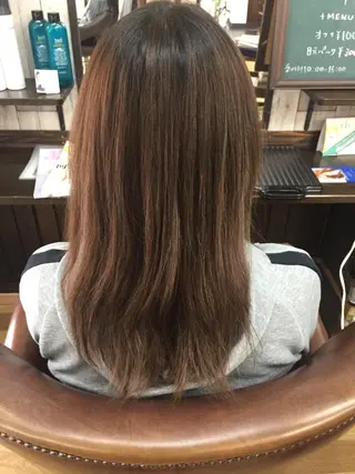 カラー atoll所属・中山 ルミ子のヘアスタイル