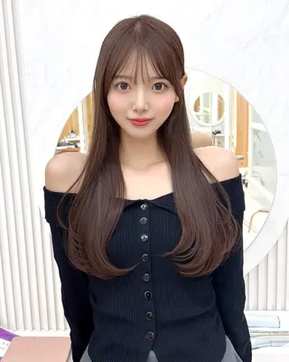 ロング レイヤーカット/ 顔まわり/アオイのヘアスタイル