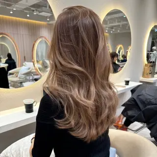 ロング 岡田準希/韓国/透明 感カラー/美髪矯正のヘアスタイル