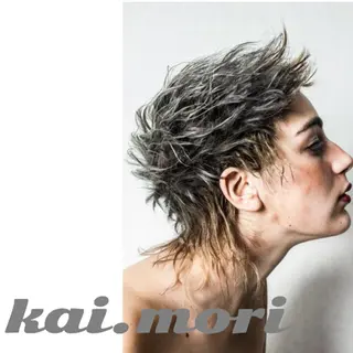 ショート カラー パーマ ヘアアレンジ 森 海のヘアスタイル