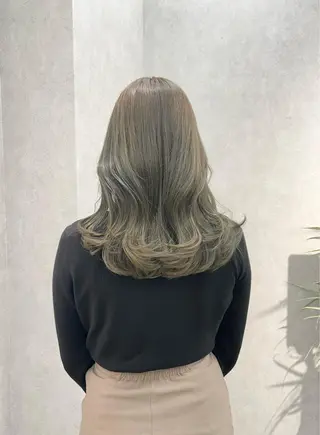 ミディアム カラー いなみね はるきのヘアスタイル
