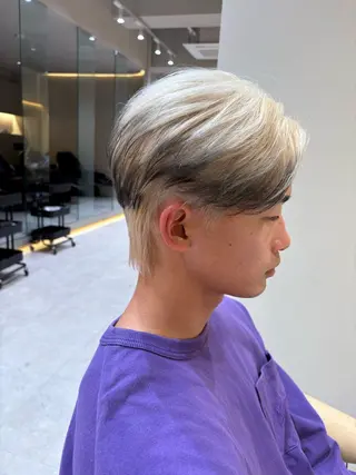 メンズ ブリーチ🌟リタッチ 🎠KANON🎡のヘアスタイル