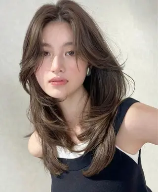 セミロング カラー 韓国/レイヤーカット 髪質改善特化のヘアスタイル