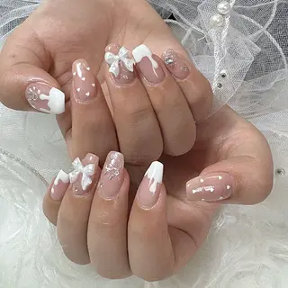 ネイル シュシュ 🎀 girly nailのネイルデザイン