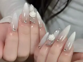 ネイル Dark Honey Kikiのネイルデザイン