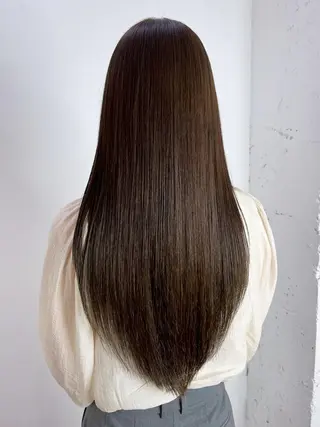 カラー セミロング ITbyALBUM 八王子店のヘアスタイル