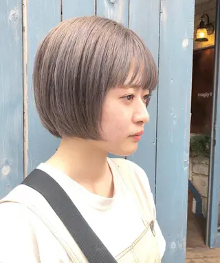 ショート カラー ブリーチ、パーマ 西部笑のヘアスタイル