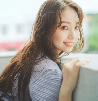 ロング パーマ Helena エレナ 新崎のヘアスタイル