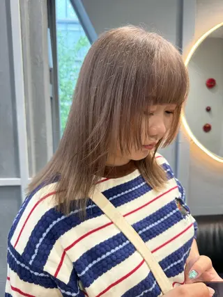 ミディアム カラー dao/ミルクティー /ブラウン/ブロンドのヘアスタイル