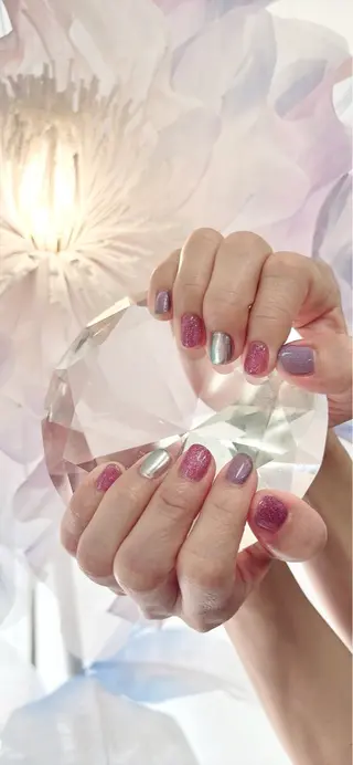 ショート Cosmos Naomiのネイルデザイン