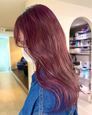 セミロング カラー RAIMA ハイトーン/ベージュのヘアスタイル