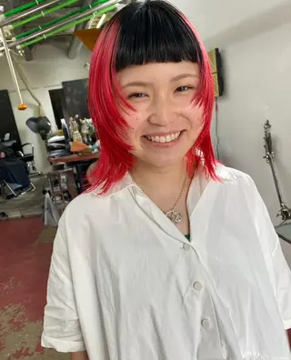 ミディアム カラー qiie ワンカラー ダブルカラーのヘアスタイル