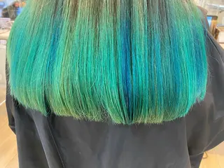 セミロング カラー 透明感カラーブリーチ 🌼シゲモトアヤ🌼のヘアスタイル