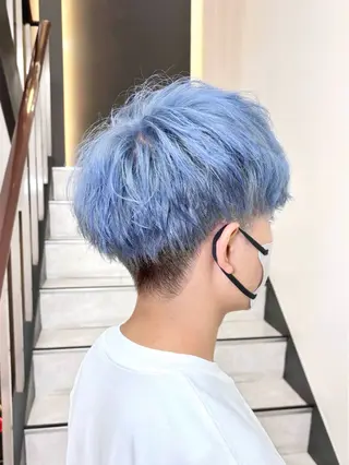 ショート ブリーチ／ ダブルカラー／ＲＹＯのヘアスタイル