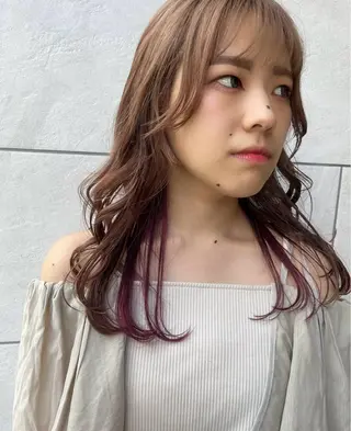 セミロング カラー 駅チカ【ali'i】 アリイ花崎友美☘のヘアスタイル