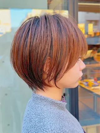 ショート YUUKI/艶カラー レイヤーカットのヘアスタイル