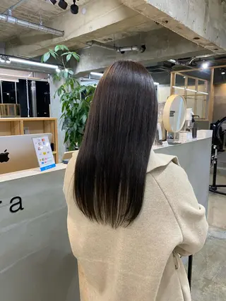 ロング 茜璃/ブリーチカラー /レイヤーカットのヘアスタイル