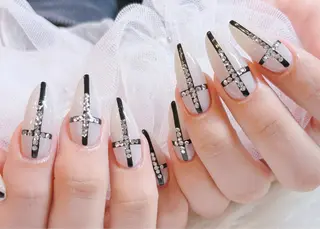 ネイル le'a-レア-【ア イ×ネイル×眉】のネイルデザイン