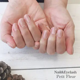 ネイル Petit Fleur所属・青柳 亜梨奈のマツエク・マツパデザイン