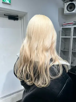 セミロング 🎀ツヤ髪韓国網紅 ヘアミカ🎀のヘアスタイル