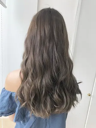 ロング 【.ico】心斎橋 飛田ゆうきのヘアスタイル