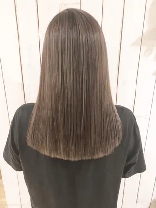 セミロング Noe心斎橋所属・Noe心斎橋 堀田 朋宏のヘアスタイル