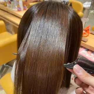 カラー 長谷川 智也/ディレクターのヘアスタイル