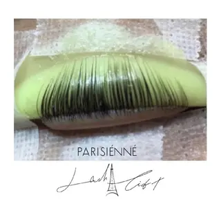 マツエク・マツパ Salon de dahan所属・SALON DE DAHANのネイルデザイン