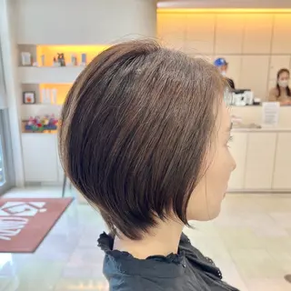 ショート カラー GRAZIE due所属・波巻き・ツイスパ /篠谷祐輝のヘアスタイル