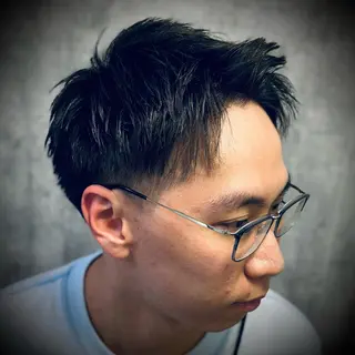 ミディアム ✂️佐藤 洸成✂️のヘアスタイル