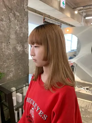 セミロング ニシタニ コハルのヘアスタイル