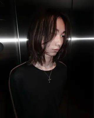 ミディアム Null 表参道所属・岩下昂世/ ハイトーン/デザインのヘアスタイル