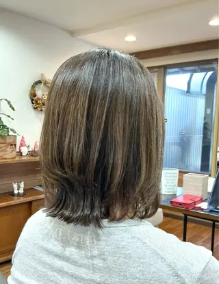 ミディアム Annon プライベートサロンのヘアスタイル