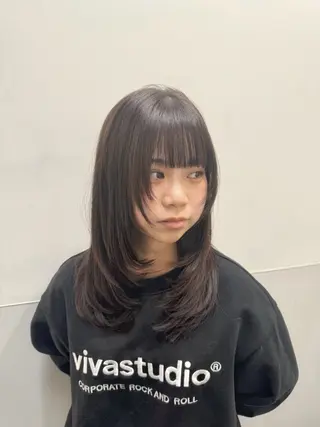 セミロング カラー SALOWIN新宿三丁目【サロウィン】所属・レイヤー🔶髪質改善 🔶透明感カラー青木のヘアスタイル